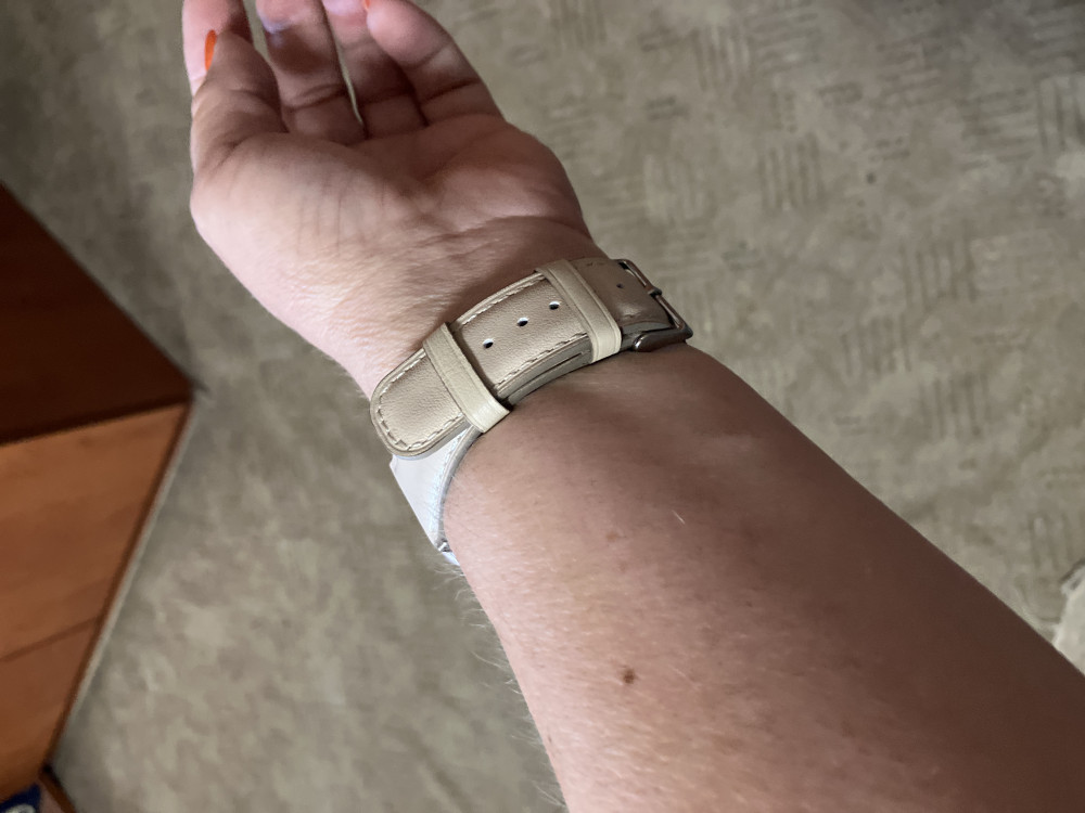 Apple Watch csillagfény bőrszíj
